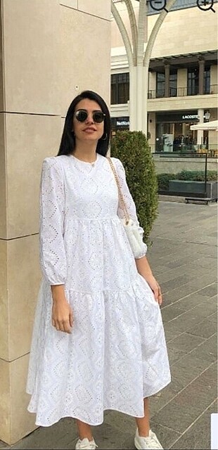 Beyaz uzun yazlık elbise