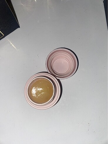 Anastasia Beverly Hills Lip balm