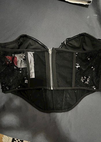 Forever21 Nakışlı Siyah Gotik Straplez Büstiyer - Görsel 3