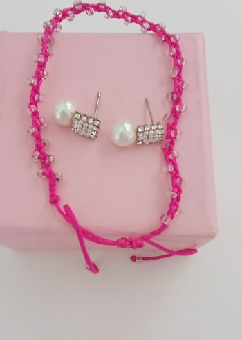 Bileklik ve inci küpe - Görsel 3