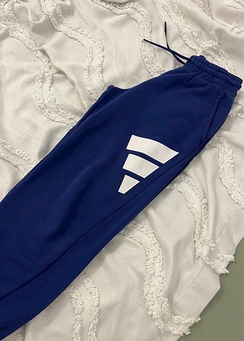 mavi adidas eşofman