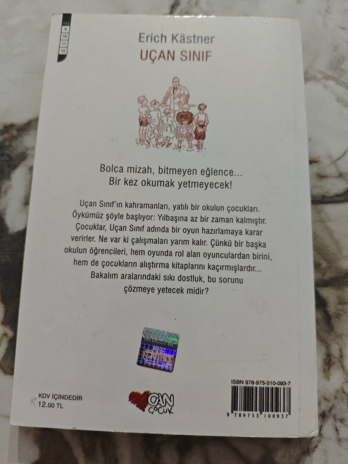 Uçan Sınıf - Erich Kästner - Görsel 2