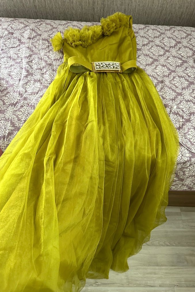 Sarı Straplez Nakışlı Uzun Abiye Elbise - Görsel 2