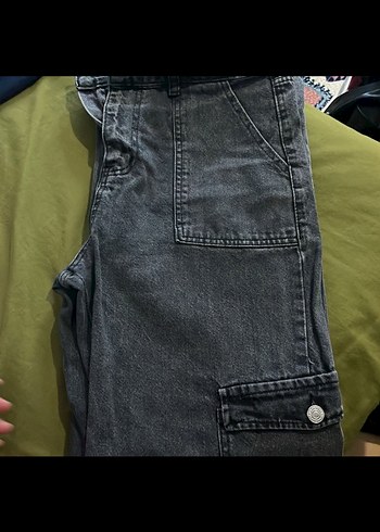 Gri Bol Kesim Kemerli Kadın Kot Pantolon