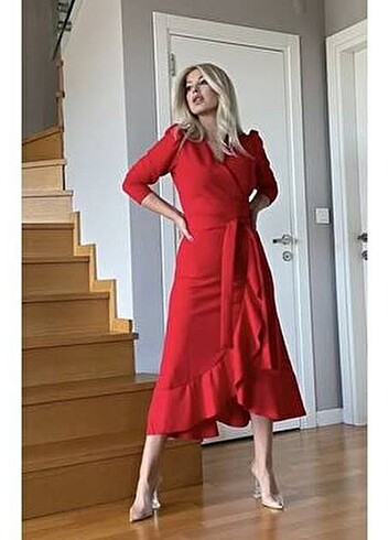 Kırmızı Kruvaze Yaka Elbise