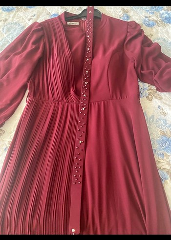 44 Beden Bordo Uzun Kollu Yüksek Yakalı Abiye Elbise