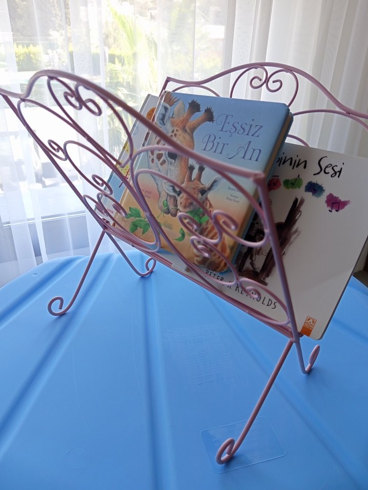 Pembe Pastel Çocuk Kitap Rafı - Görsel 2