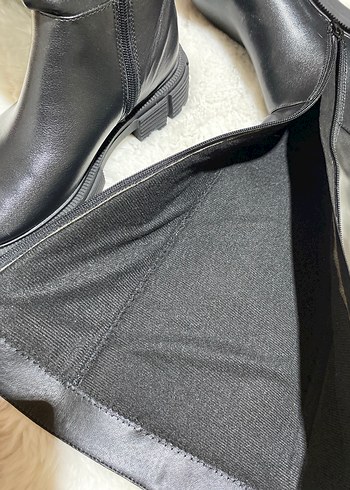 Siyah Deri Topuklu Diz Boyu Kürklü Bot - Görsel 8