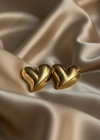 Kalp Altın Renk Midi Küpe - Görsel 2