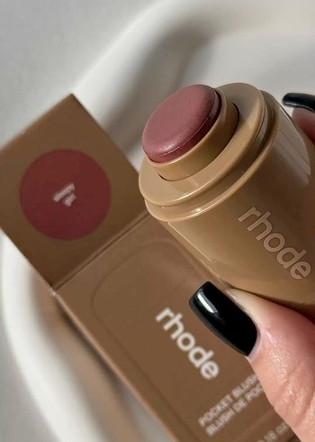 Rhode Koyu Bej Dudak Bakım Seti - Görsel 4