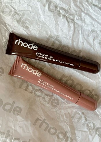 Rhode Koyu Bej Dudak Bakım Seti - Görsel 5