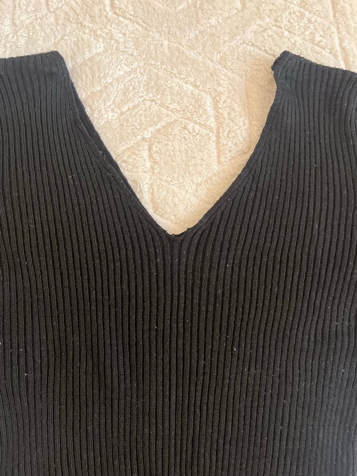 Siyah V Yaka İnce Triko Kadın Kazak - Görsel 3
