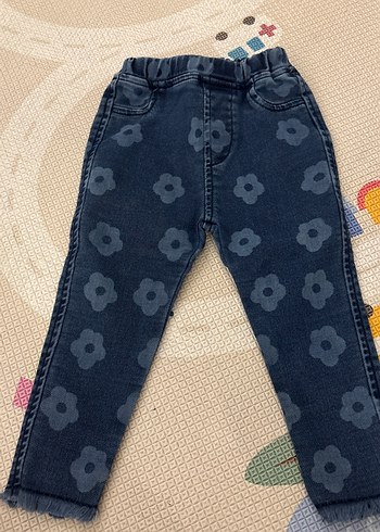 BG marka, Kız Çocuk Mavi Çiçek Desenli Denim Pantolon