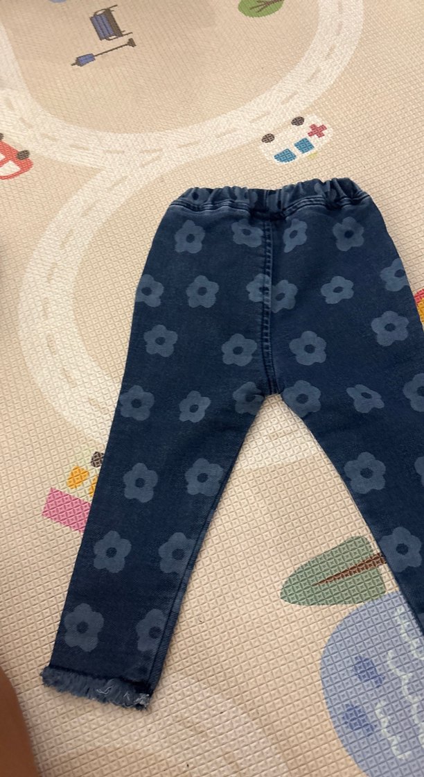 BG marka, 
Kız Çocuk Mavi Çiçek Desenli Denim Pantolon - Görsel 2