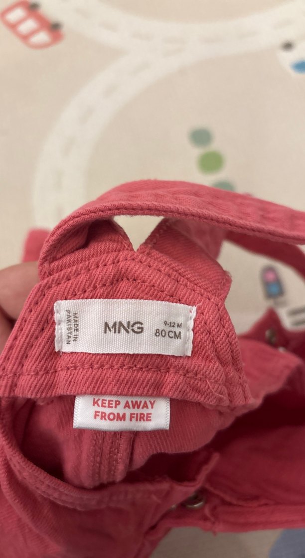 Mango Kids
Kız Çocuk pembe Düğmeli Salopet Elbise - Görsel 3
