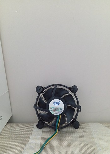 Intel işlemci soğutucu fan
