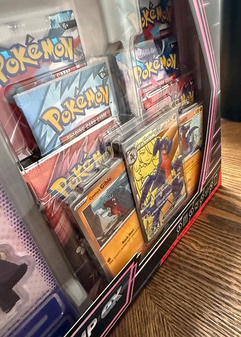  Beden Renk Cynthias Garchomp EX Premium Collection
