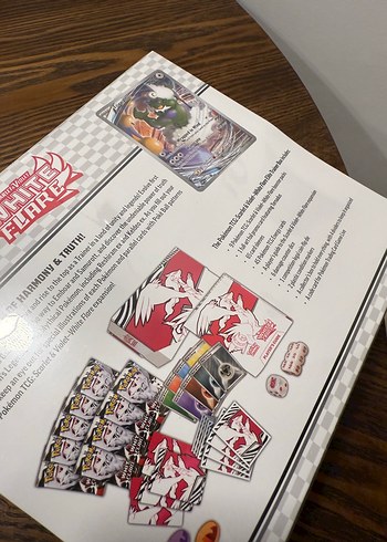  Beden Renk Pokemon Scarlet Violet White Flare Elite Trainer Box
