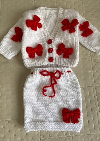 Kızlar için Nakışlı Beyaz Örgü Hırka ve Etek - Görsel 2