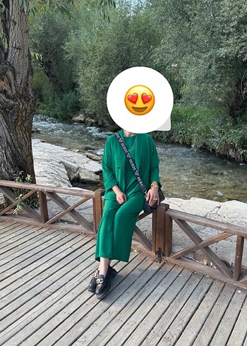 Düğmeli Yeşil Tulum, Uzun Kollu, Boğazlı