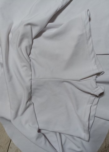 Beyaz Mini Spor Etek - Rahat Kesim - Görsel 3