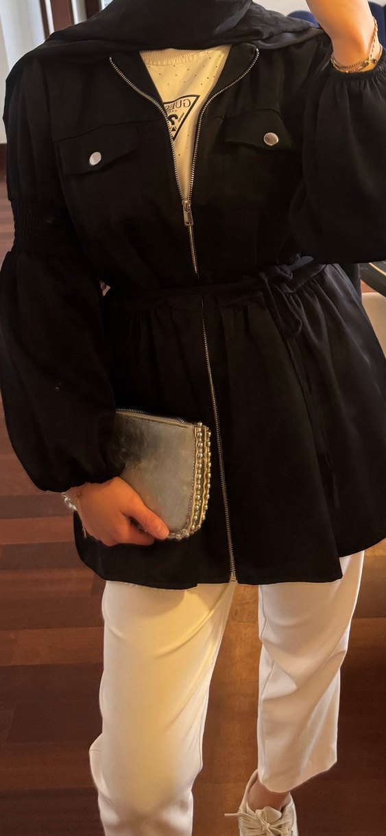 Siyah saten mevsimlik ceket - Görsel 2