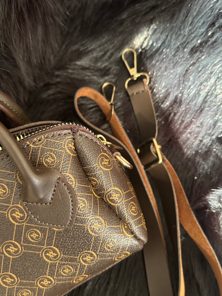 Kahverengi Vakko Benzeri Deri Çanta - Görsel 3