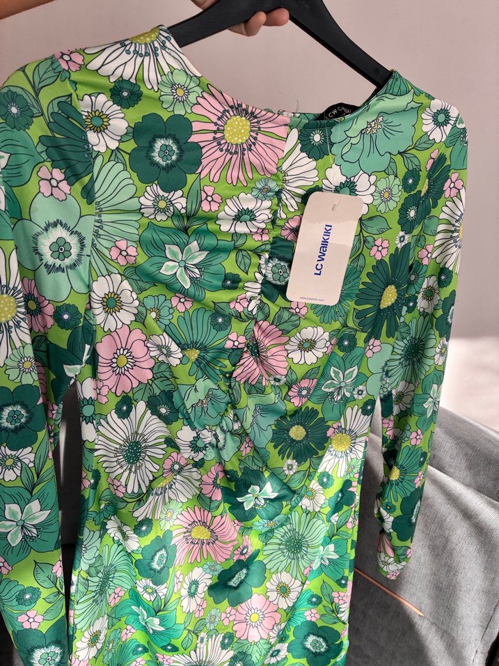 Yeşil Çiçekli Drapeli Midi Kalem Elbise - Görsel 4