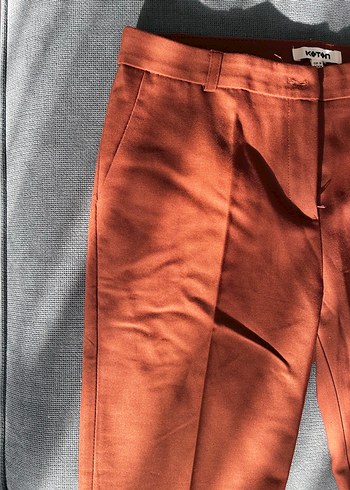 Kadın Kahverengi Piliseli Saten Kumaş Pantolon - Görsel 3