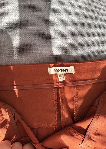 Kadın Kahverengi Piliseli Saten Kumaş Pantolon - Görsel 4