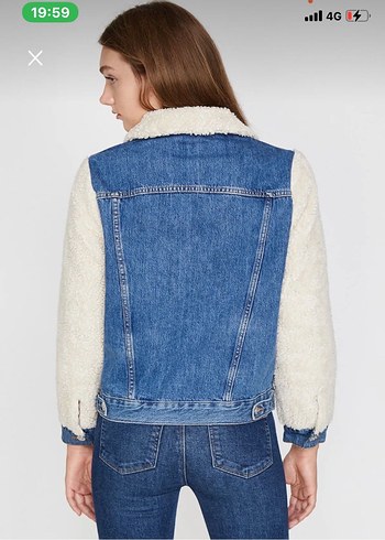 Peluş Detaylı Mavi Kadın Kot Ceket - Görsel 2