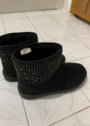 Siyah Süet Tokalı Kadın Bot - Görsel 2