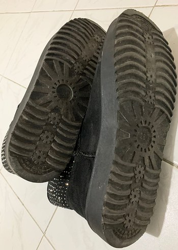 Siyah Süet Tokalı Kadın Bot - Görsel 5