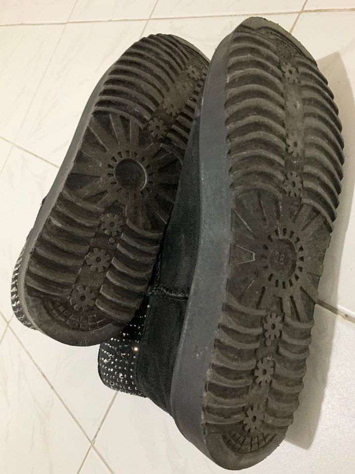 Siyah Süet Tokalı Kadın Bot - Görsel 5