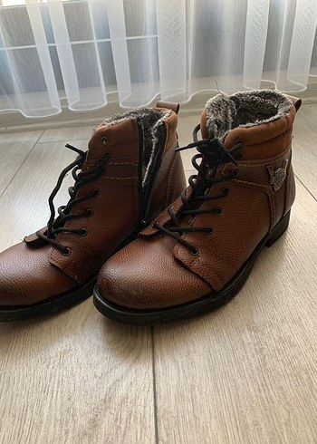 Kahverengi Deri Kürklü Kadın Bot - Görsel 2