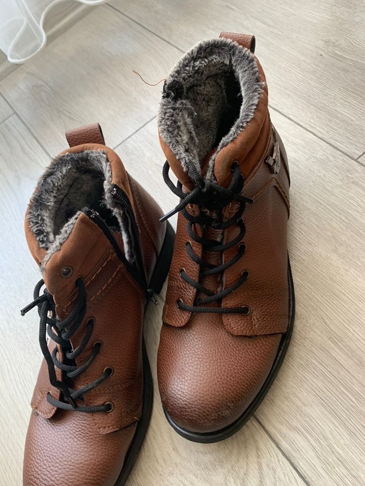 Kahverengi Deri Kürklü Kadın Bot - Görsel 3