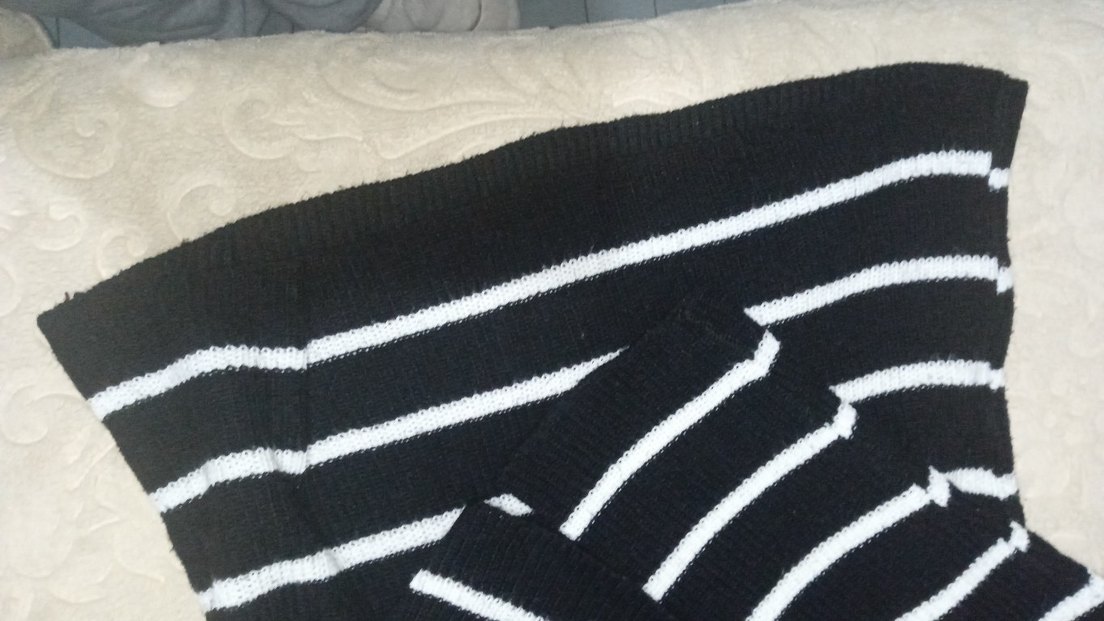 Siyah Beyaz Çizgili İnce Fit Triko - Görsel 4