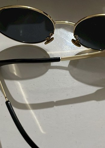 Klasik Altın Tokalı Kadın Güneş Gözlüğü - Görsel 5