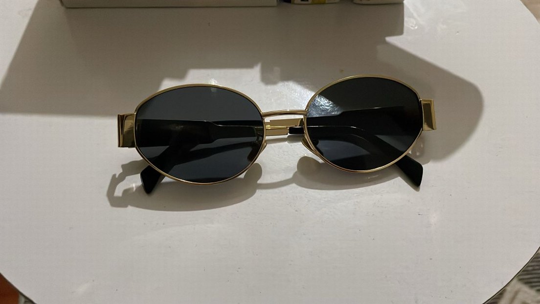 Klasik Altın Tokalı Kadın Güneş Gözlüğü - Görsel 2