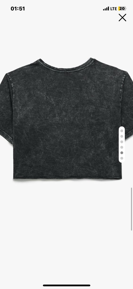 Kısa Kollu Yıldız Baskılı Siyah Crop - Görsel 3