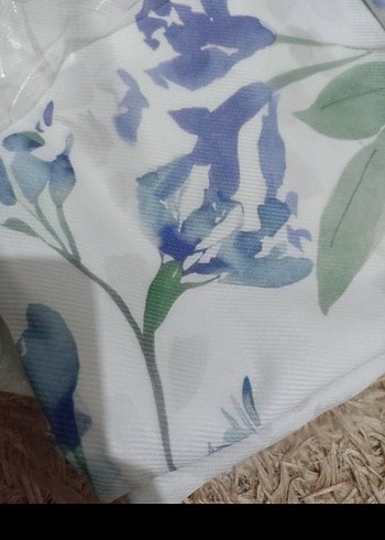 Çiçek Desenli Takım - Görsel 4