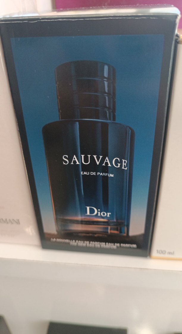Dior Sauvage Erkek Parfümü 100ml - Görsel 3