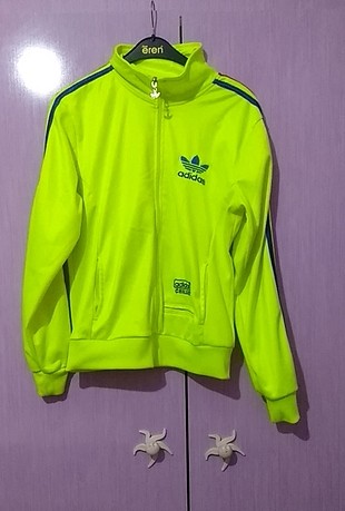 fosforlu adidas eşofman üstü