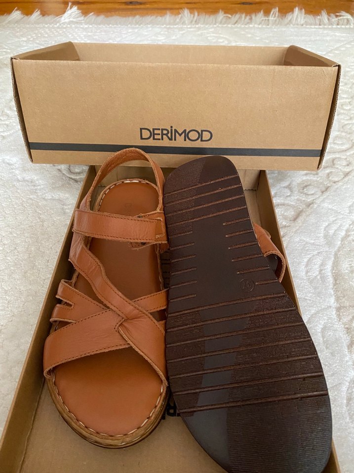 Derimod Kahverengi Deri Kadın Dolgu Topuk Sandalet - Görsel 2