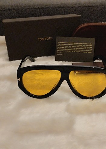 Tom Ford Sarı Kemerli Kadın Gözlüğü