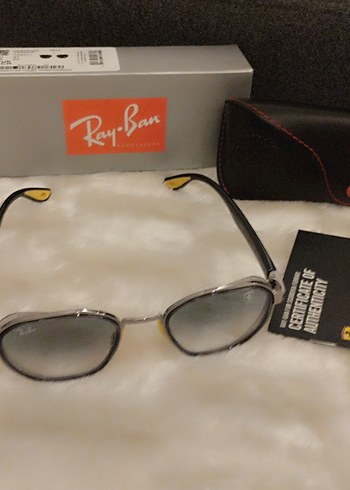 Ray Ban Ray-Ban Ferrari Güneş Gözlüğü