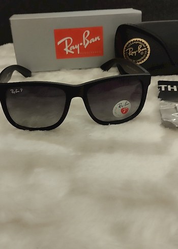 Ray-Ban 4165 Justin polarize Siyah Erkek Güneş Gözlüğü - Görsel 6