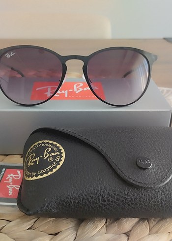 Ray Ban