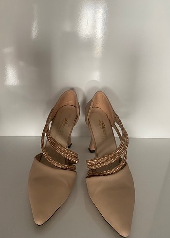 Bej Süet Stiletto Bantlı Kadın Abiye Ayakkabı