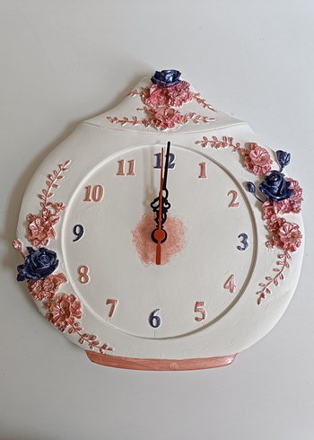 Gri Çiçek Detaylı Beyaz Duvar Saati - Görsel 5